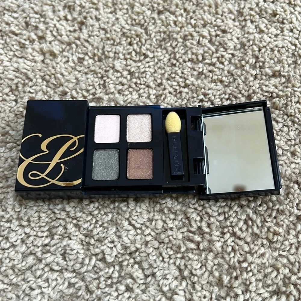 Estée Lauder pure color eyeshadow slide in palette.